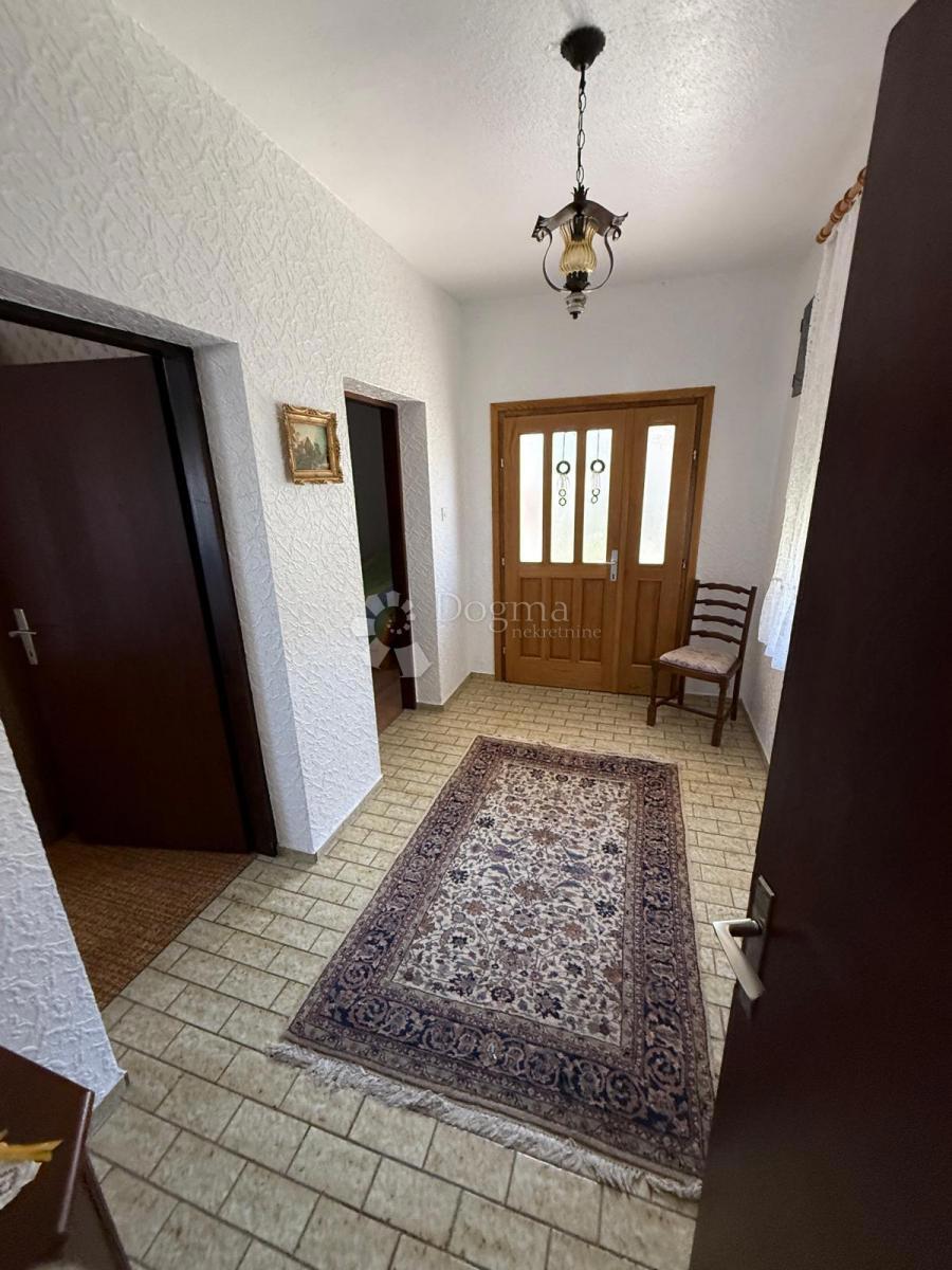 Casa Lonjica, Vrbovec, 277m2