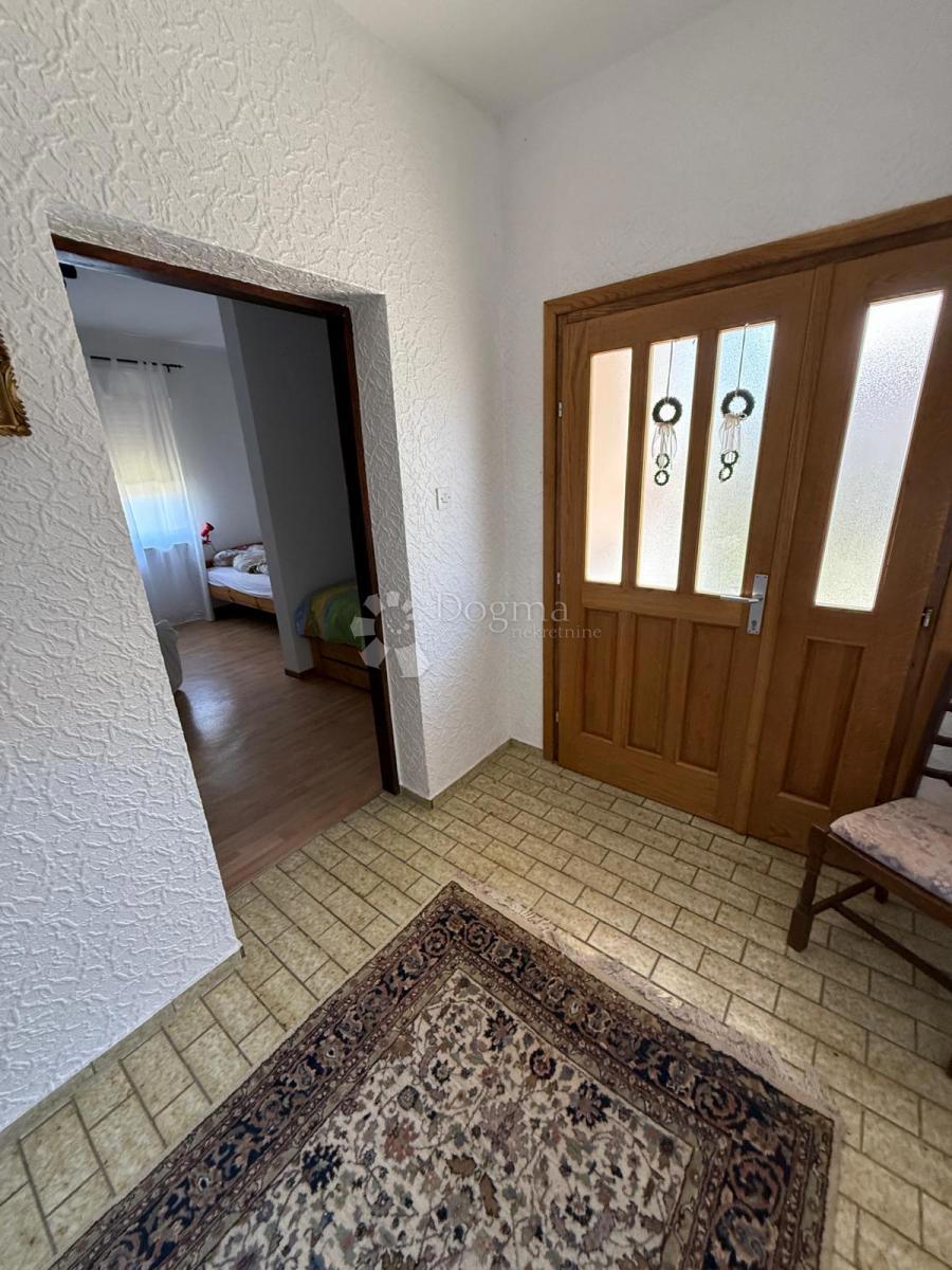 Casa Lonjica, Vrbovec, 277m2