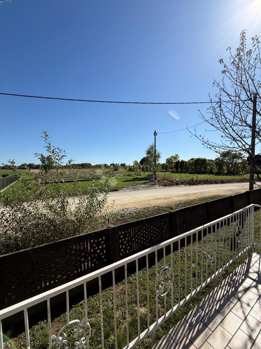 Casa Lonjica, Vrbovec, 277m2