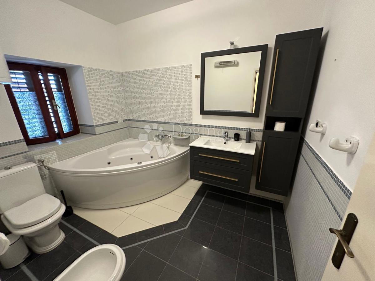 Allogio Arbanasi, Zadar, 128m2