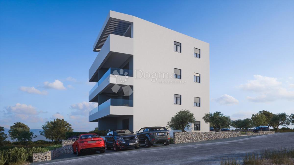 Ampio bilocale con grande terrazza – Seget Donji