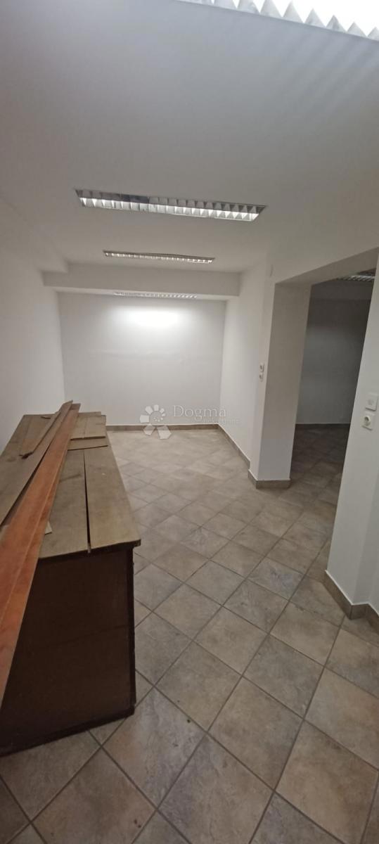 Locale commerciale Gornji grad / Centar, Osijek, 79,22m2