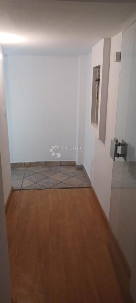 Locale commerciale Gornji grad / Centar, Osijek, 79,22m2