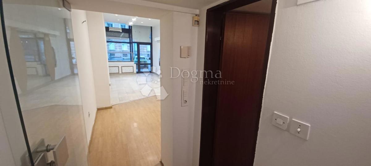 Locale commerciale Gornji grad / Centar, Osijek, 79,22m2