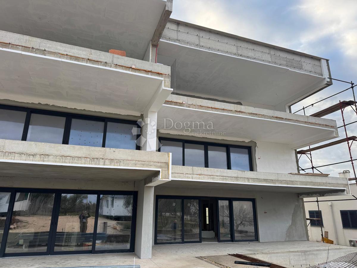 Appartamento Ljubač, Ražanac, 102,17m2