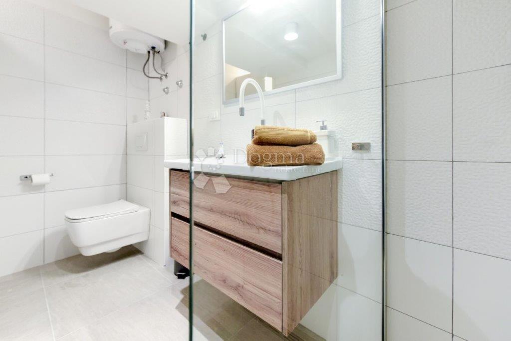 Monolocale nel cuore di Rovigno, un centro storico da favola