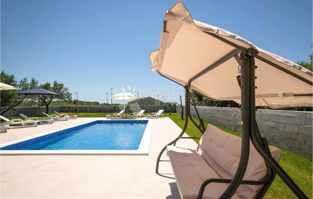 Lussuosa villa moderna con piscina e vista spettacolare – Vodnjan