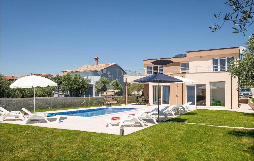 Lussuosa villa moderna con piscina e vista spettacolare – Vodnjan