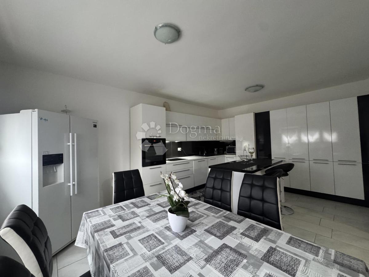 Casa Podhum, Jelenje, 200m2