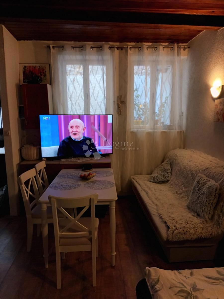 Locale commerciale Rovinj, 70,60m2