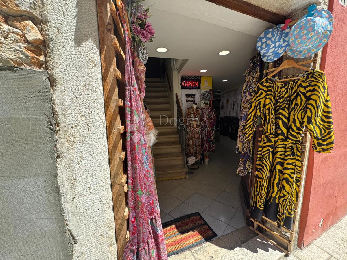 Locale commerciale Rovinj, 70,60m2