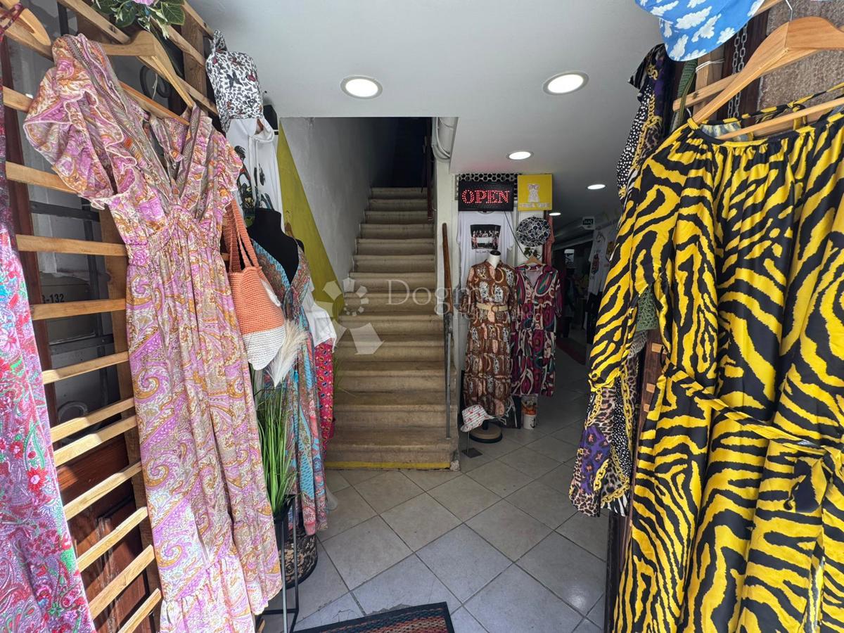 Locale commerciale Rovinj, 70,60m2