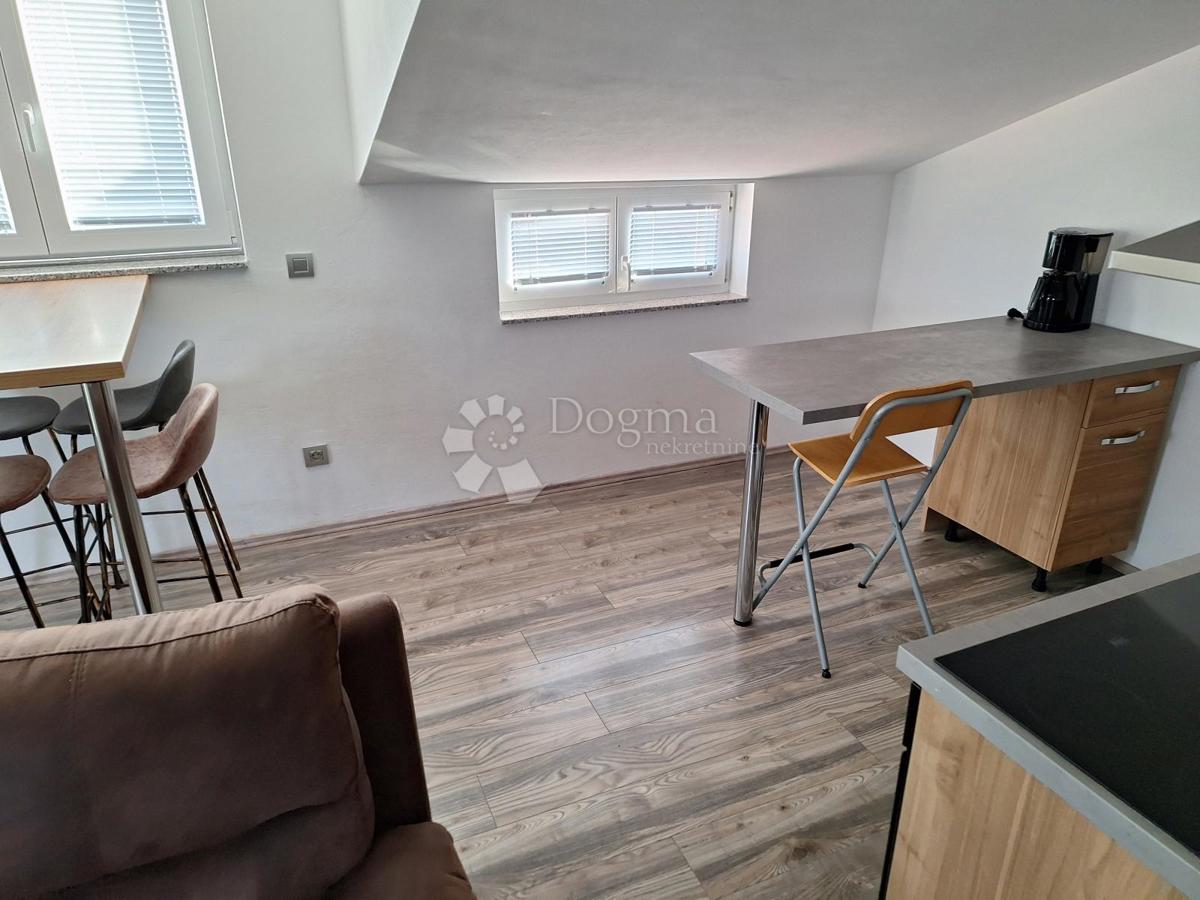 Bellissimo appartamento mansardato con vista mare