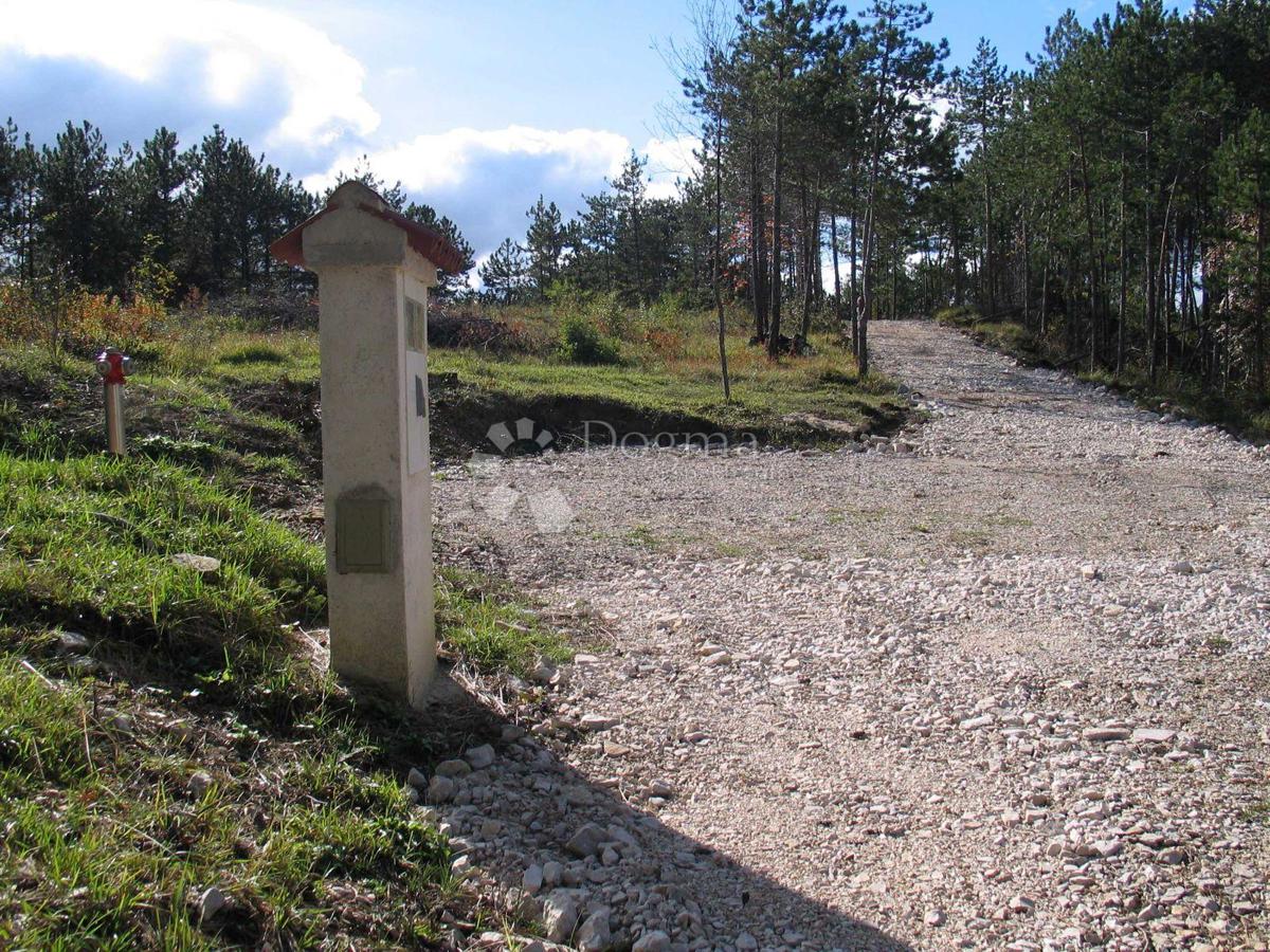 Terreno edificabile Lindar, Pazin - Okolica, 2.000m2