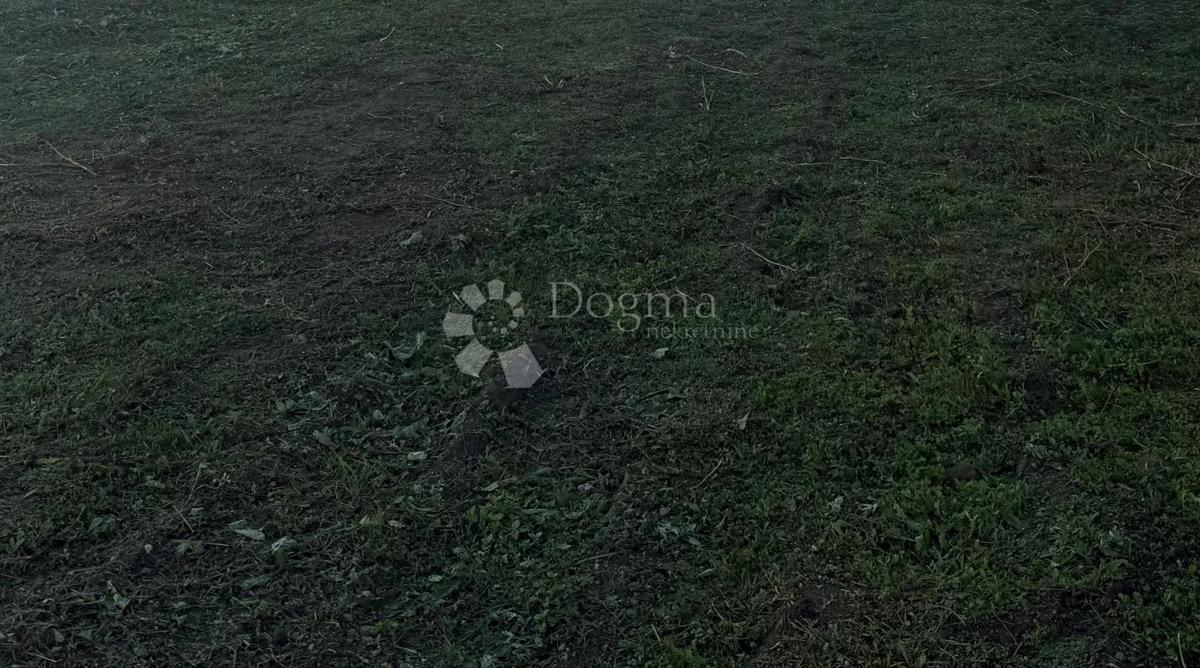 Terreno edificabile Mala Subotica, 4.594m2