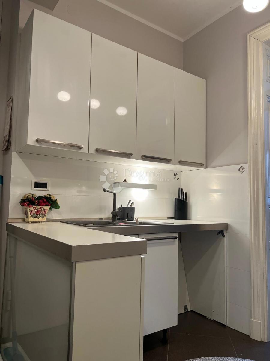 Allogio Donji grad, Donji Grad, 100m2