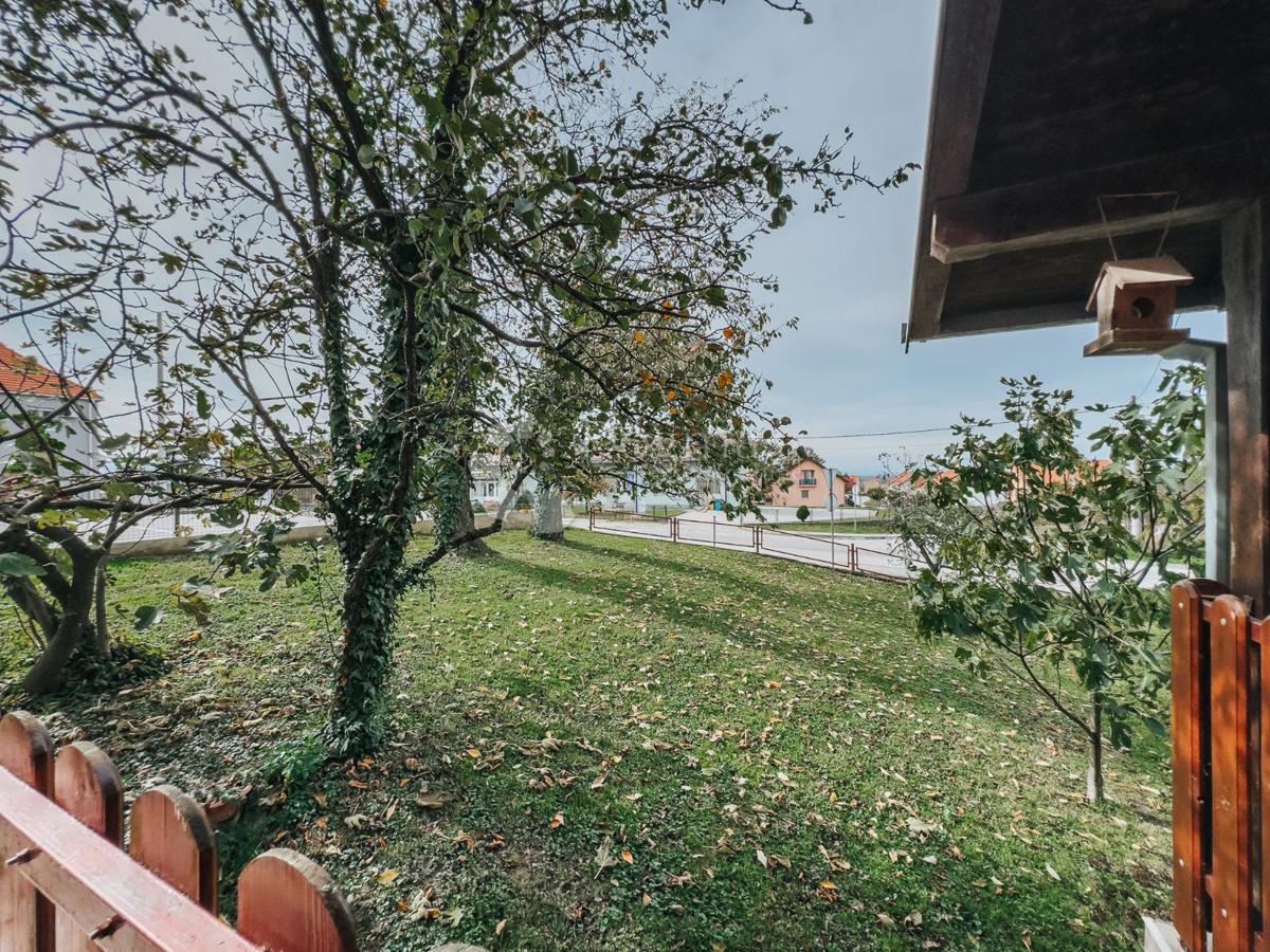 Casa Kloštar Ivanić, 2.181m2