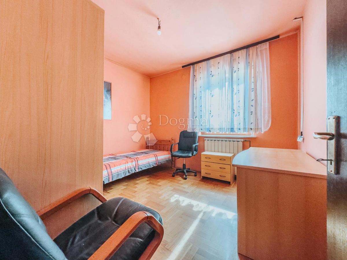 Casa Kloštar Ivanić, 2.181m2