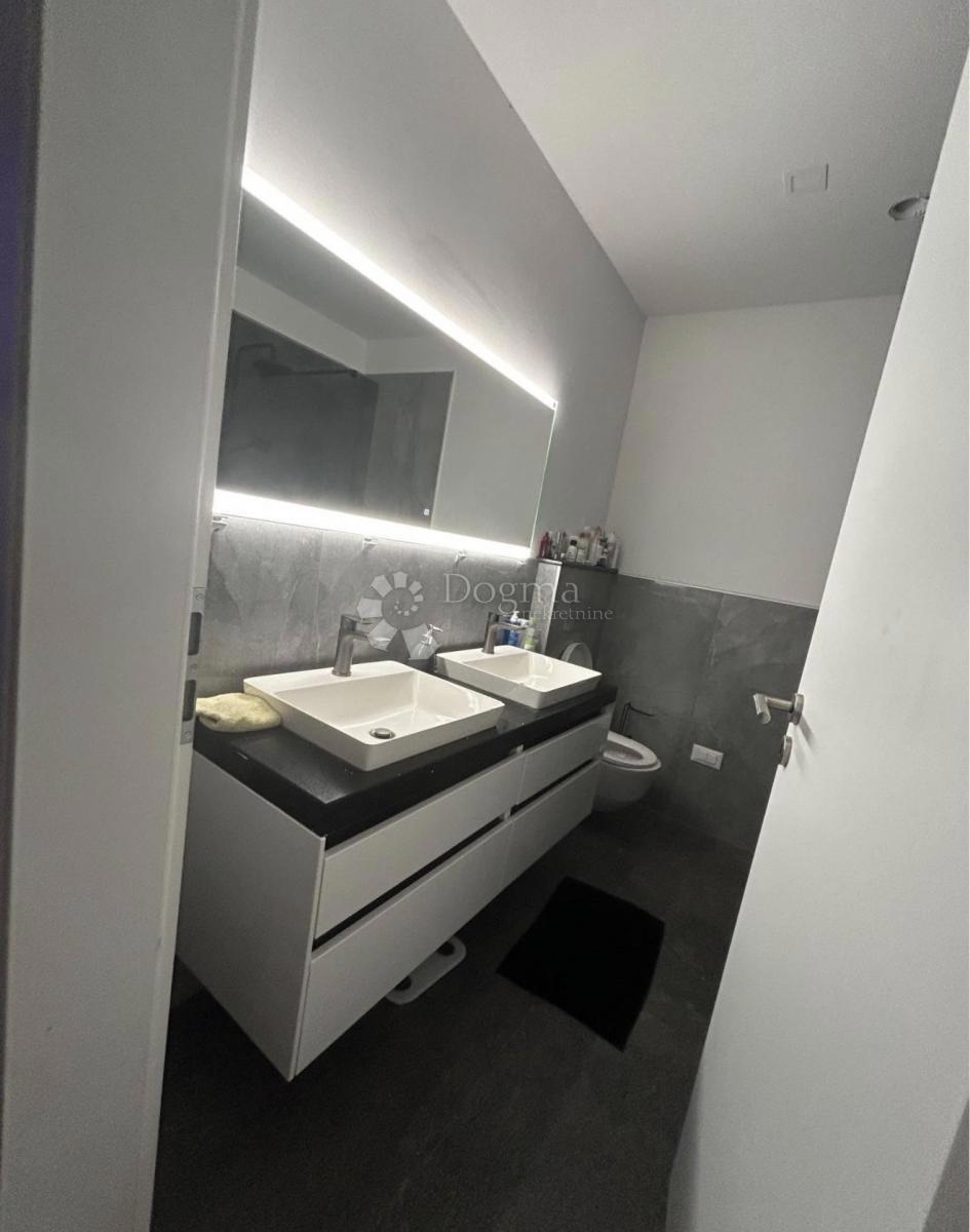 Appartamento completamente arredato con una delle viste più belle su Spalato