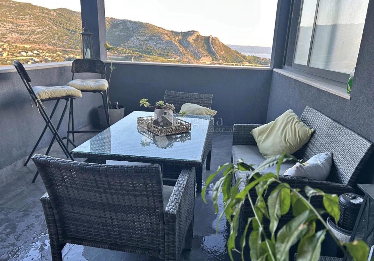 Appartamento completamente arredato con una delle viste più belle su Spalato