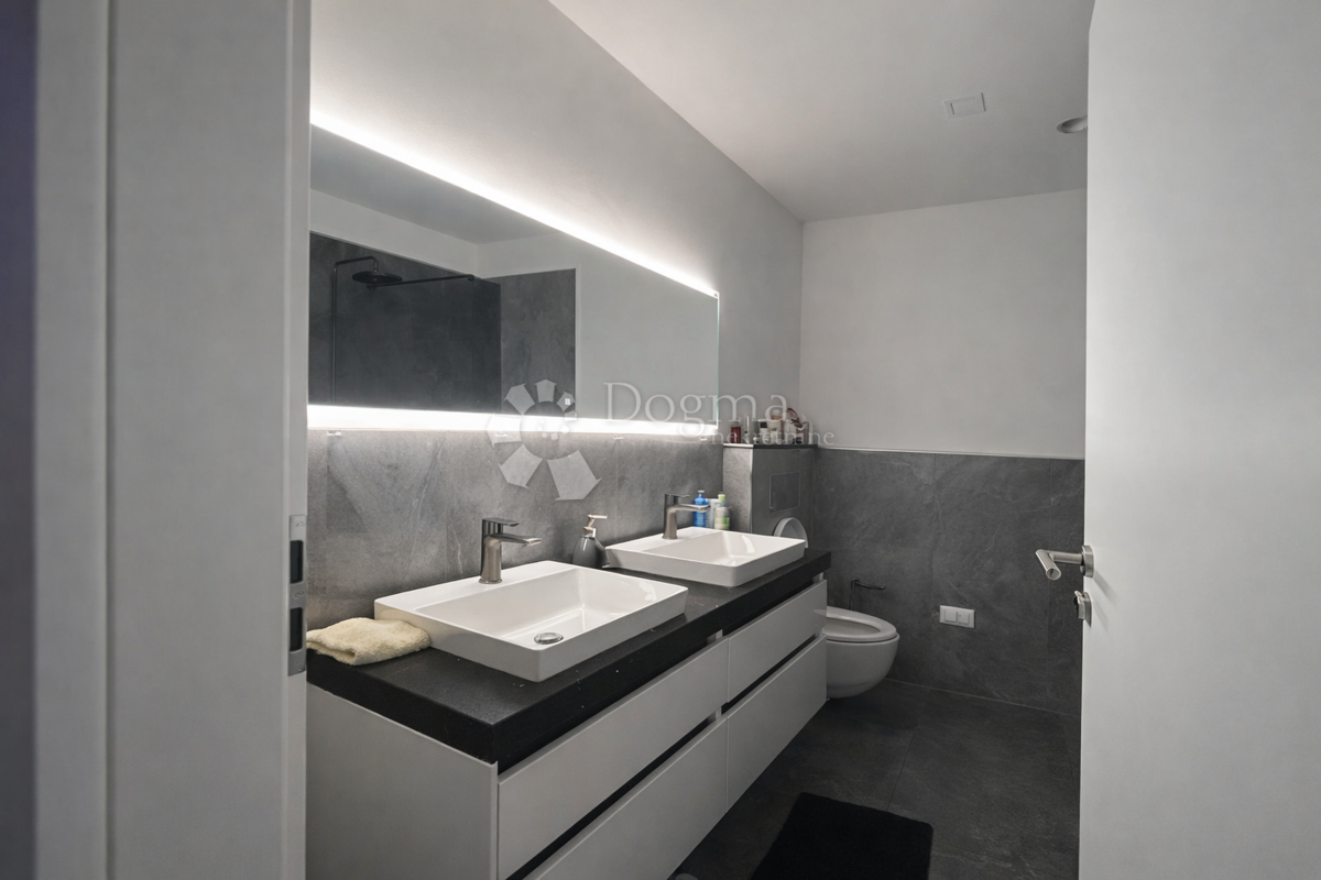 Appartamento completamente arredato con una delle viste più belle su Spalato