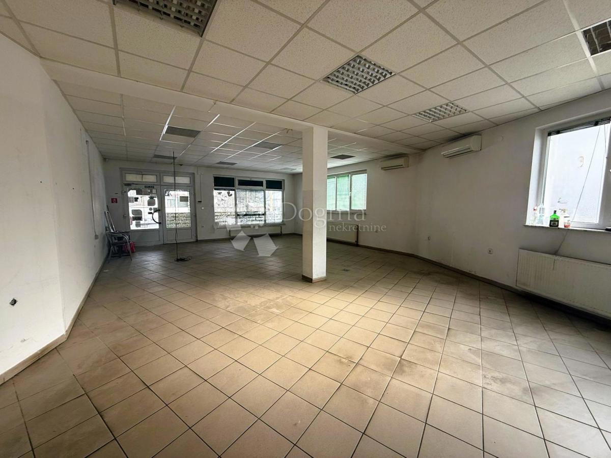 Locale commerciale Čukovec, Prelog, 1.119m2