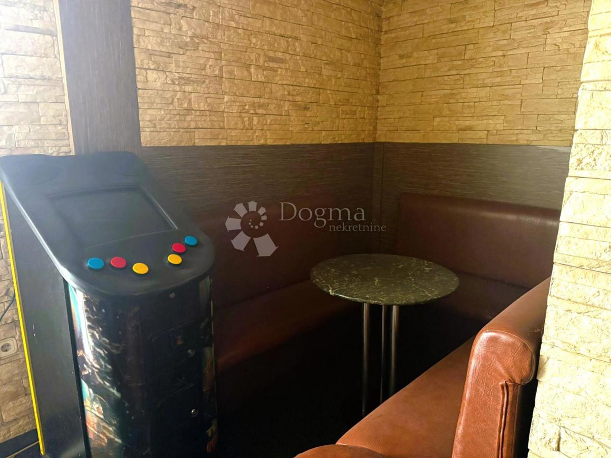 Locale commerciale Čukovec, Prelog, 1.119m2