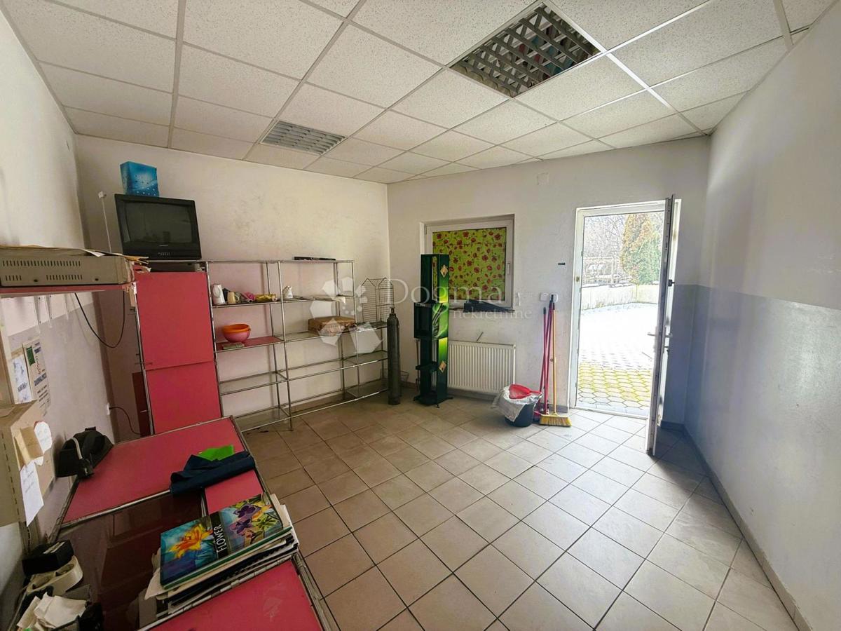 Locale commerciale Čukovec, Prelog, 1.119m2
