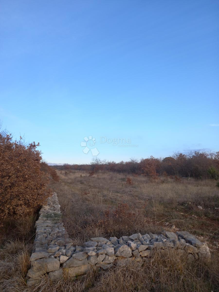 Terreno edificabile Poličnik, 3.564m2