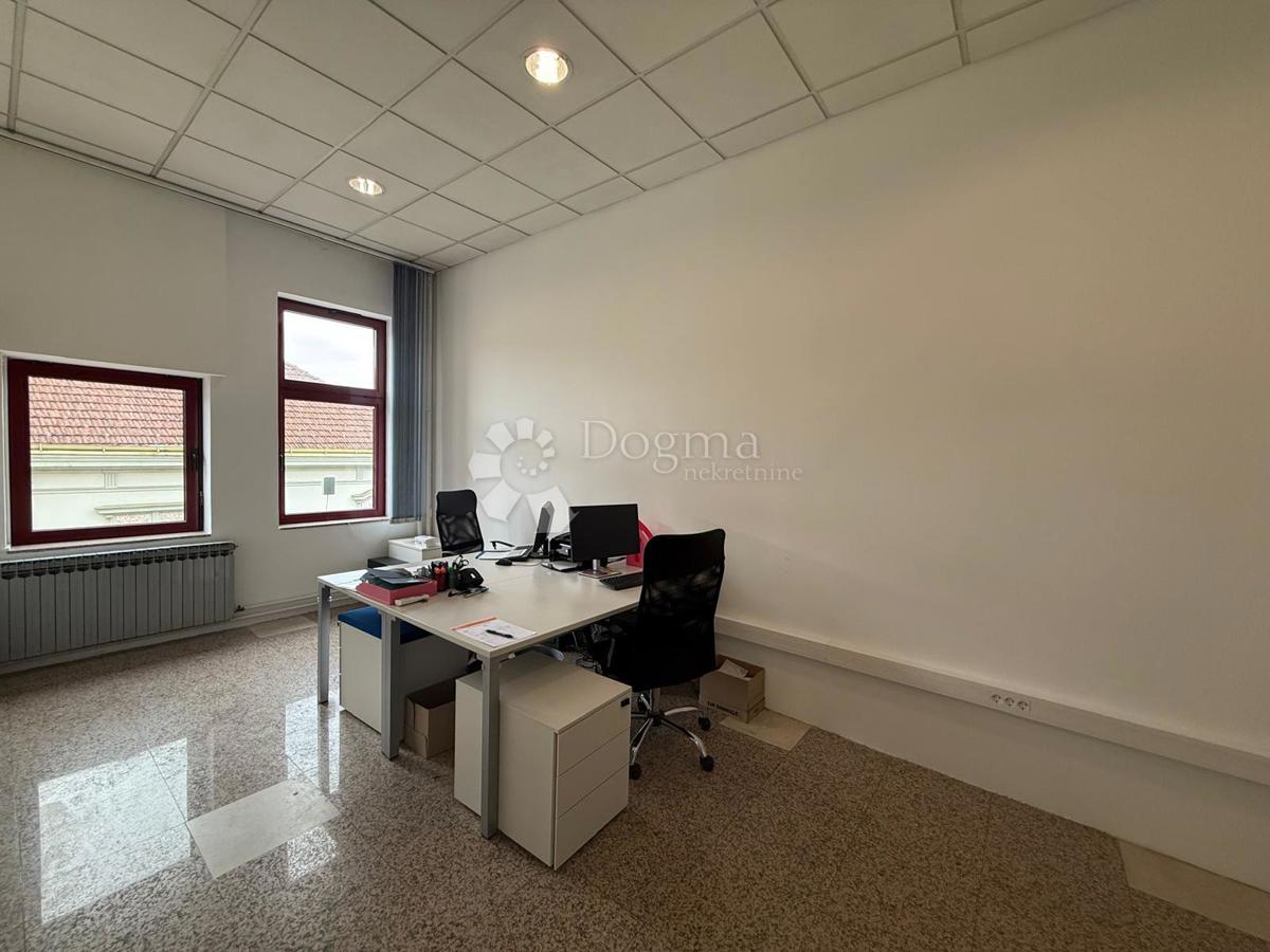 Locale commerciale Centar, Varaždin, 40m2