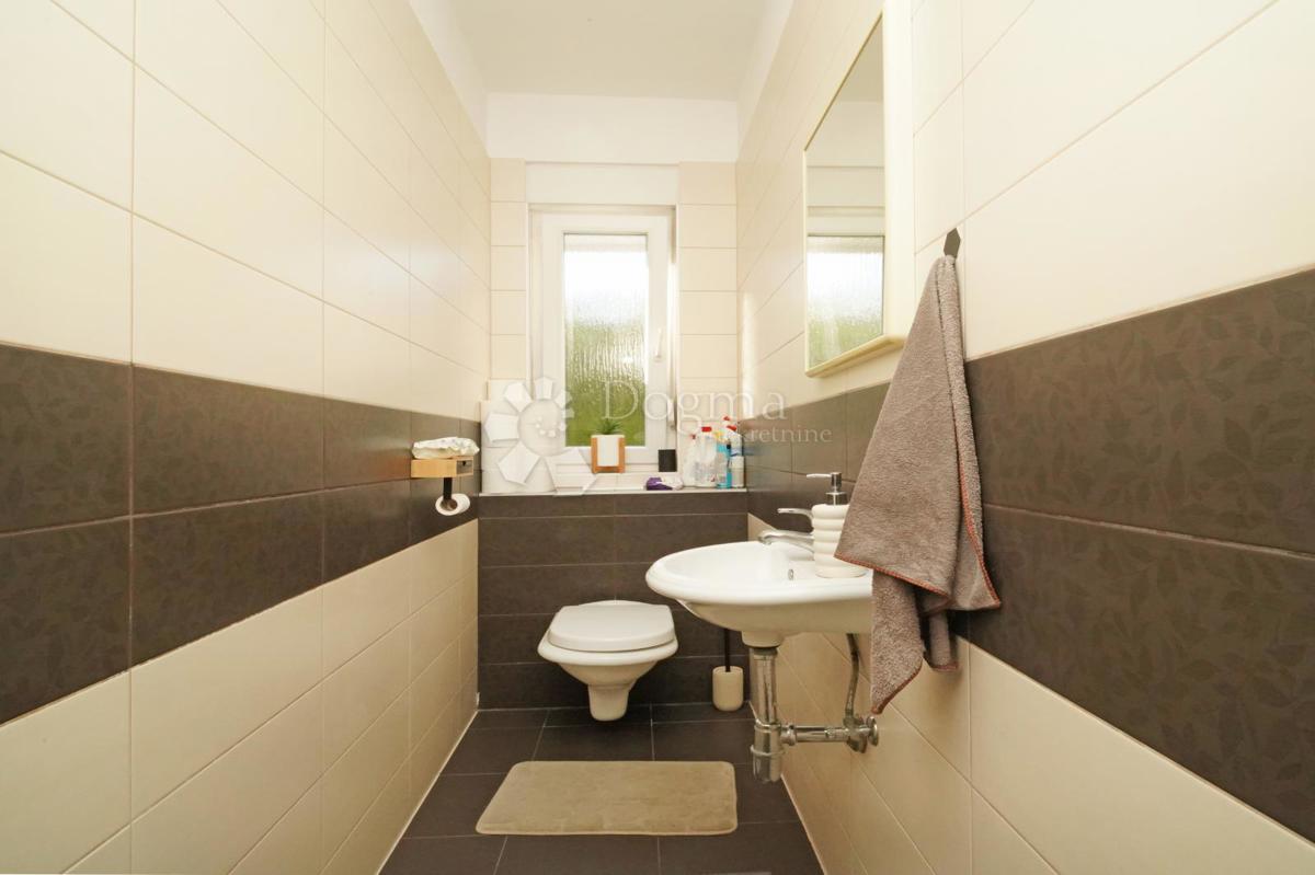 Allogio Centar, Pula, 132,35m2