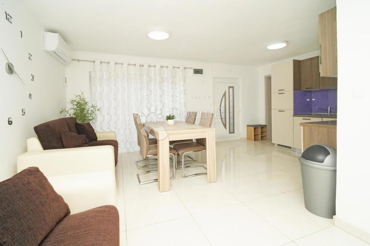 Allogio Centar, Pula, 132,35m2