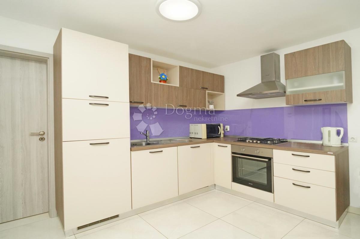 Allogio Centar, Pula, 132,35m2