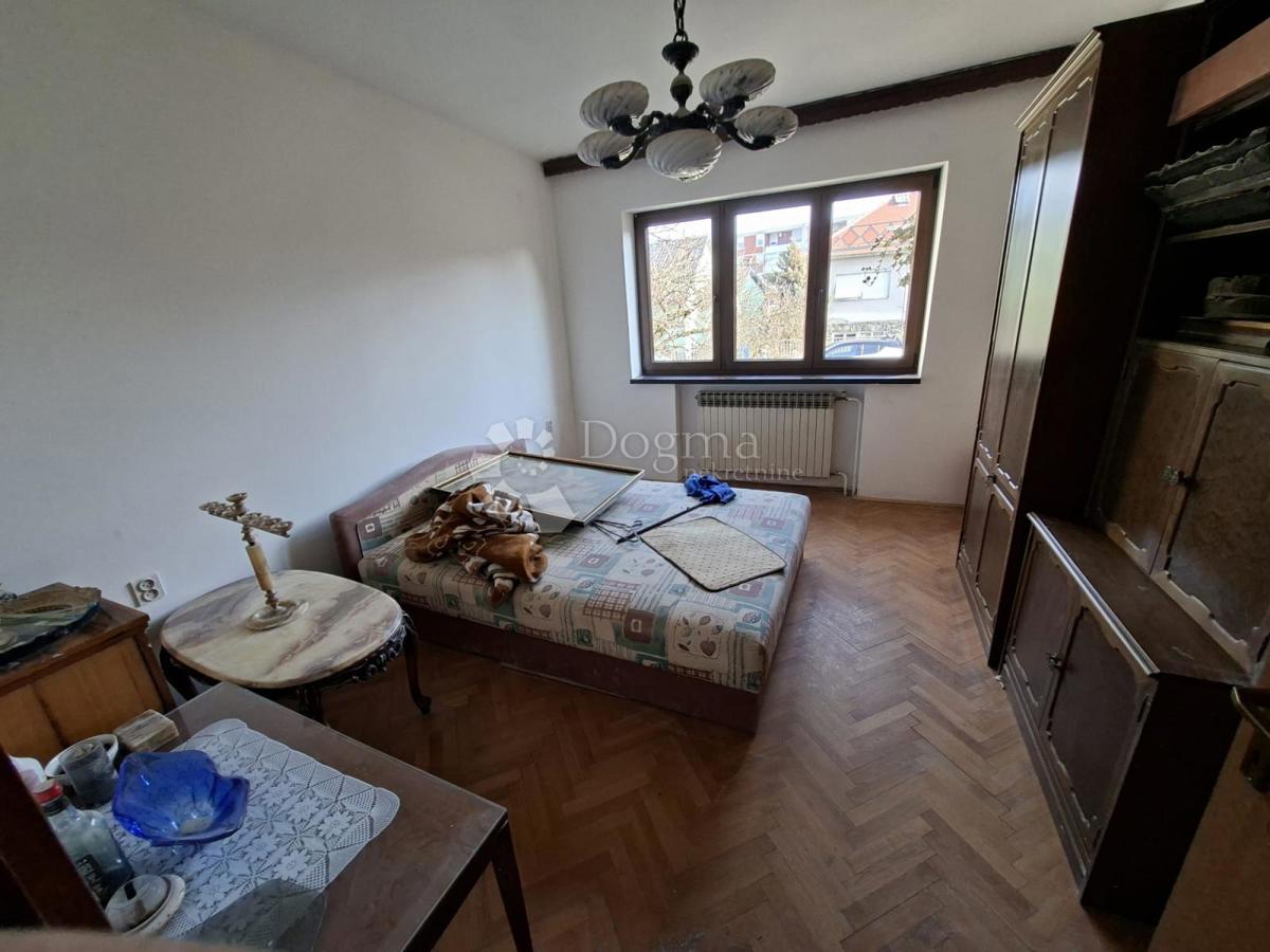 Casa Caprag/Željezara, Sisak, 400m2