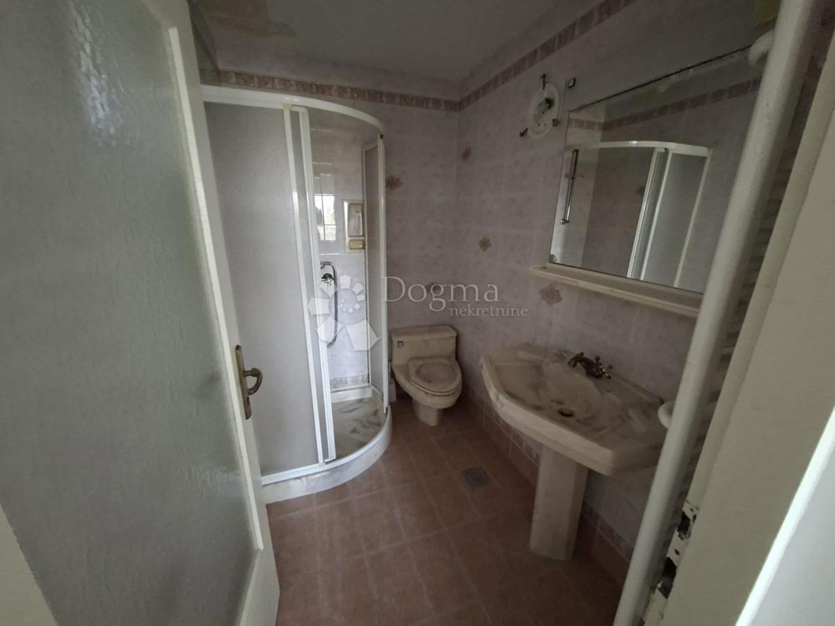 Casa Caprag/Željezara, Sisak, 400m2