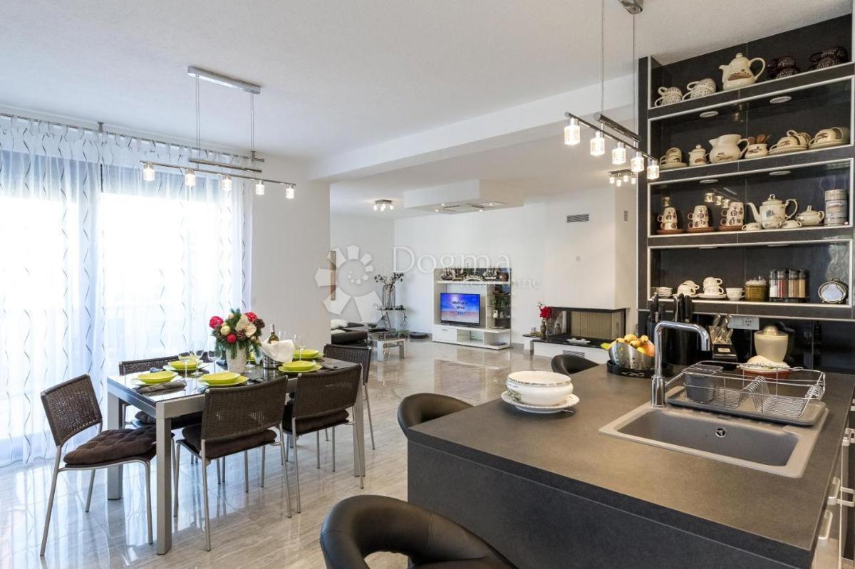 Casa Sukošan, 345m2