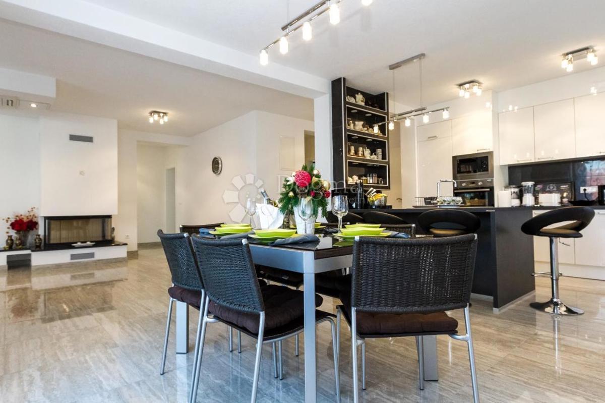 Casa Sukošan, 345m2