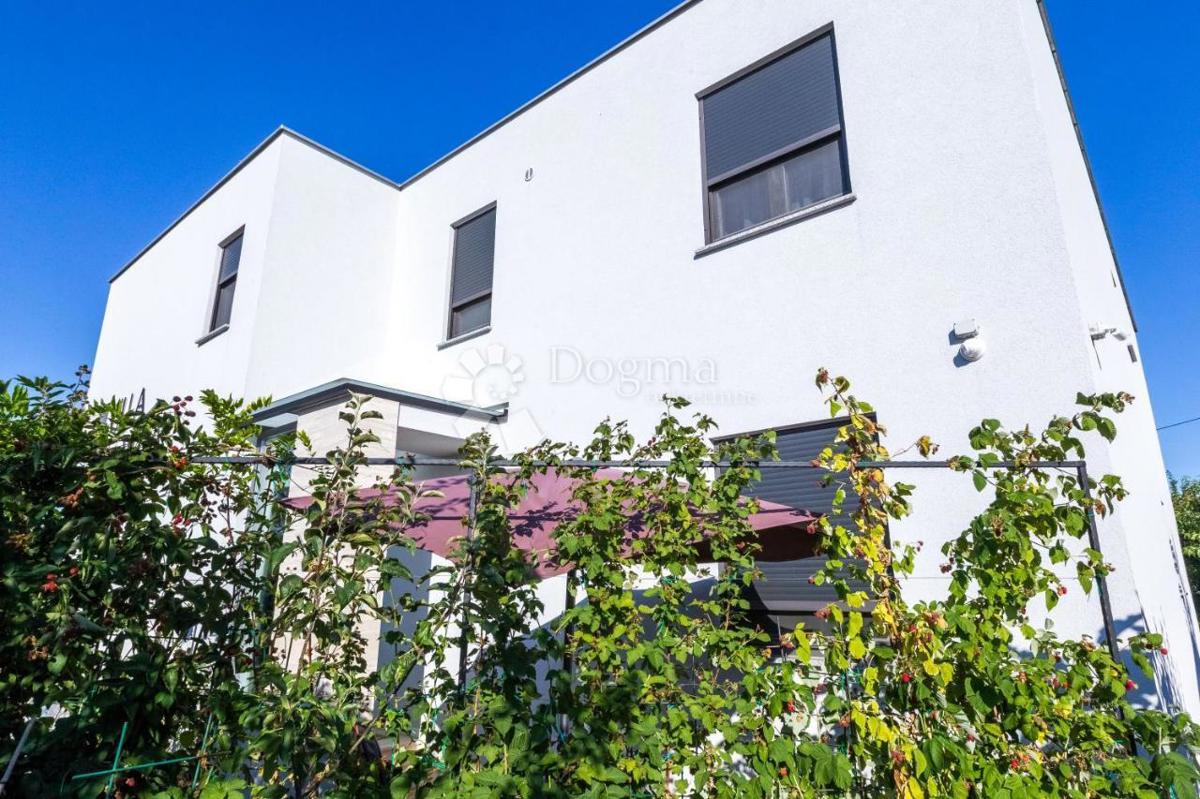 Casa Sukošan, 345m2