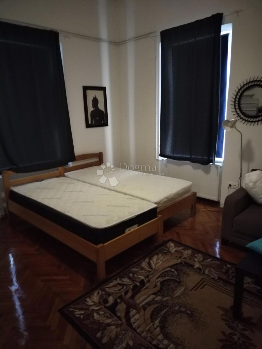 Allogio Zvijezda, Karlovac, 169m2