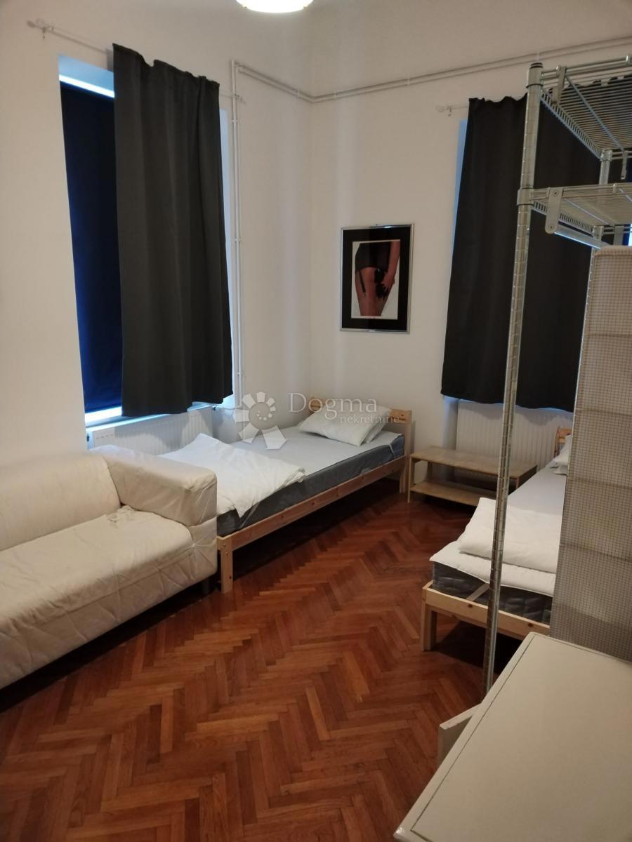 Allogio Zvijezda, Karlovac, 169m2