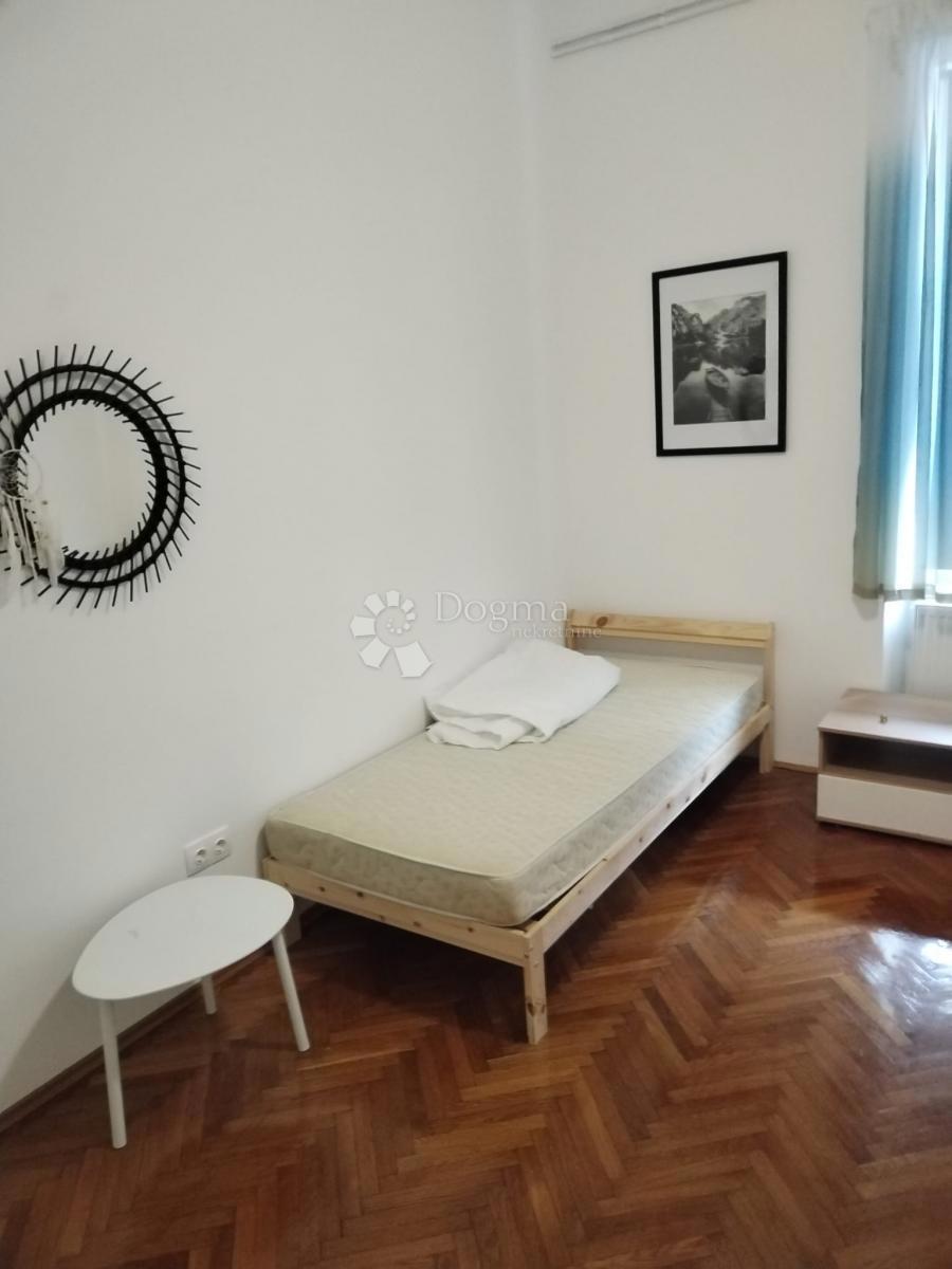 Allogio Zvijezda, Karlovac, 169m2