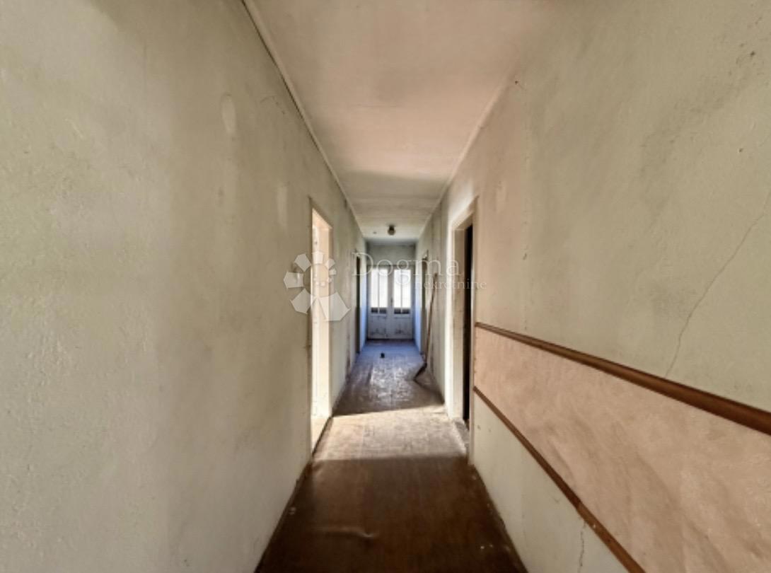 Casa Ravna Gora, 137m2