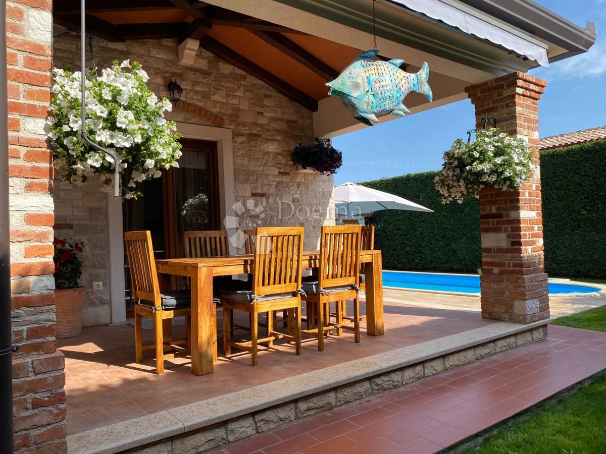 Casa Karigador, Brtonigla, 190m2