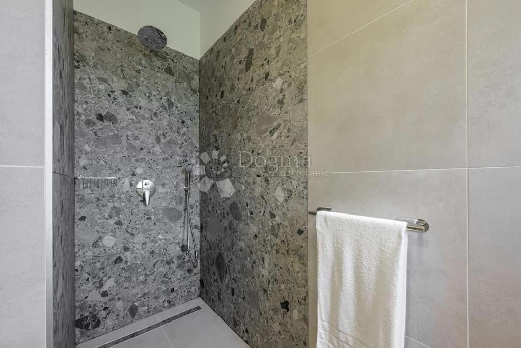 Casa Burići, Kanfanar, 135m2