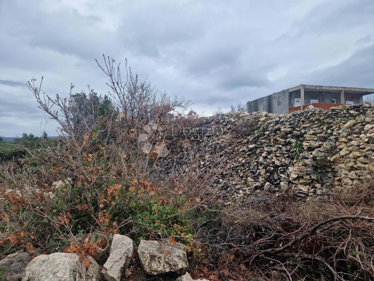 Terreno edificabile Novigrad, 2.376m2