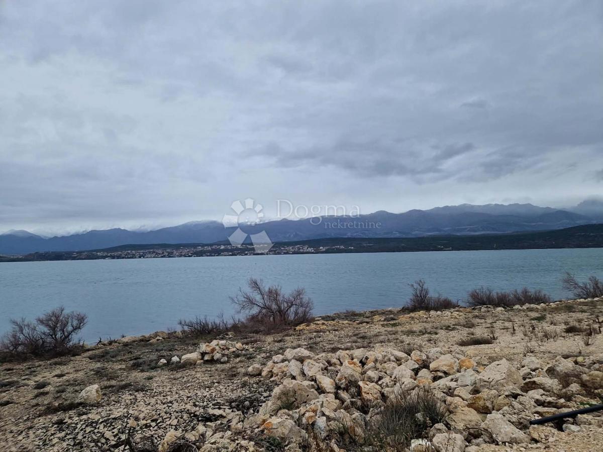 Terreno edificabile Novigrad, 2.376m2