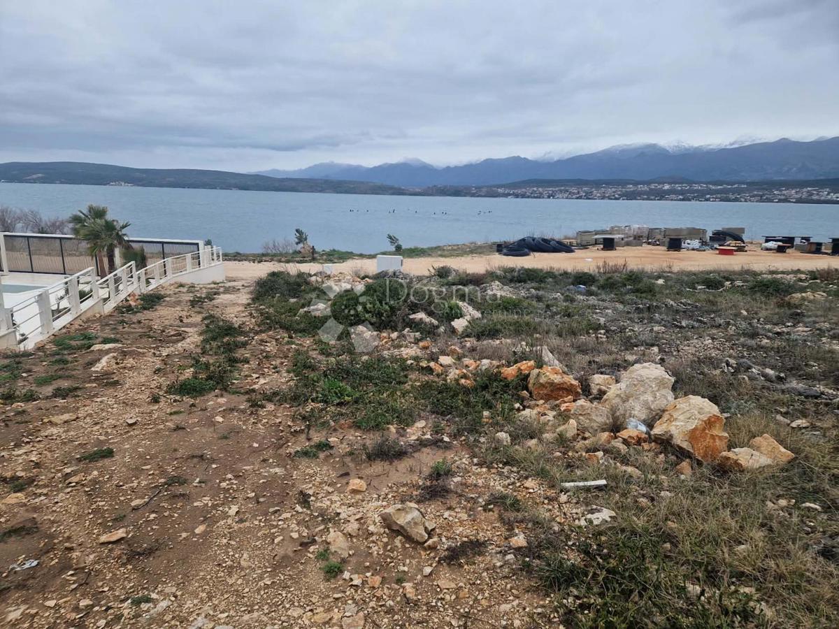 Terreno edificabile Novigrad, 2.376m2