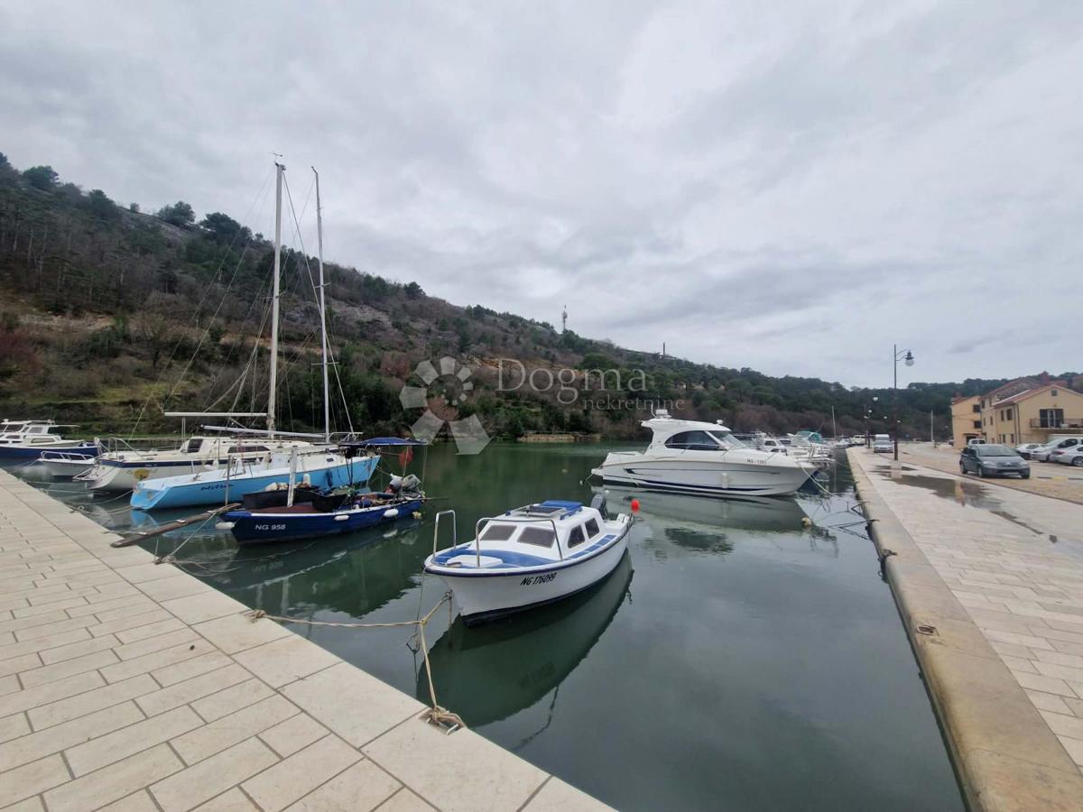 Terreno edificabile Novigrad, 2.376m2