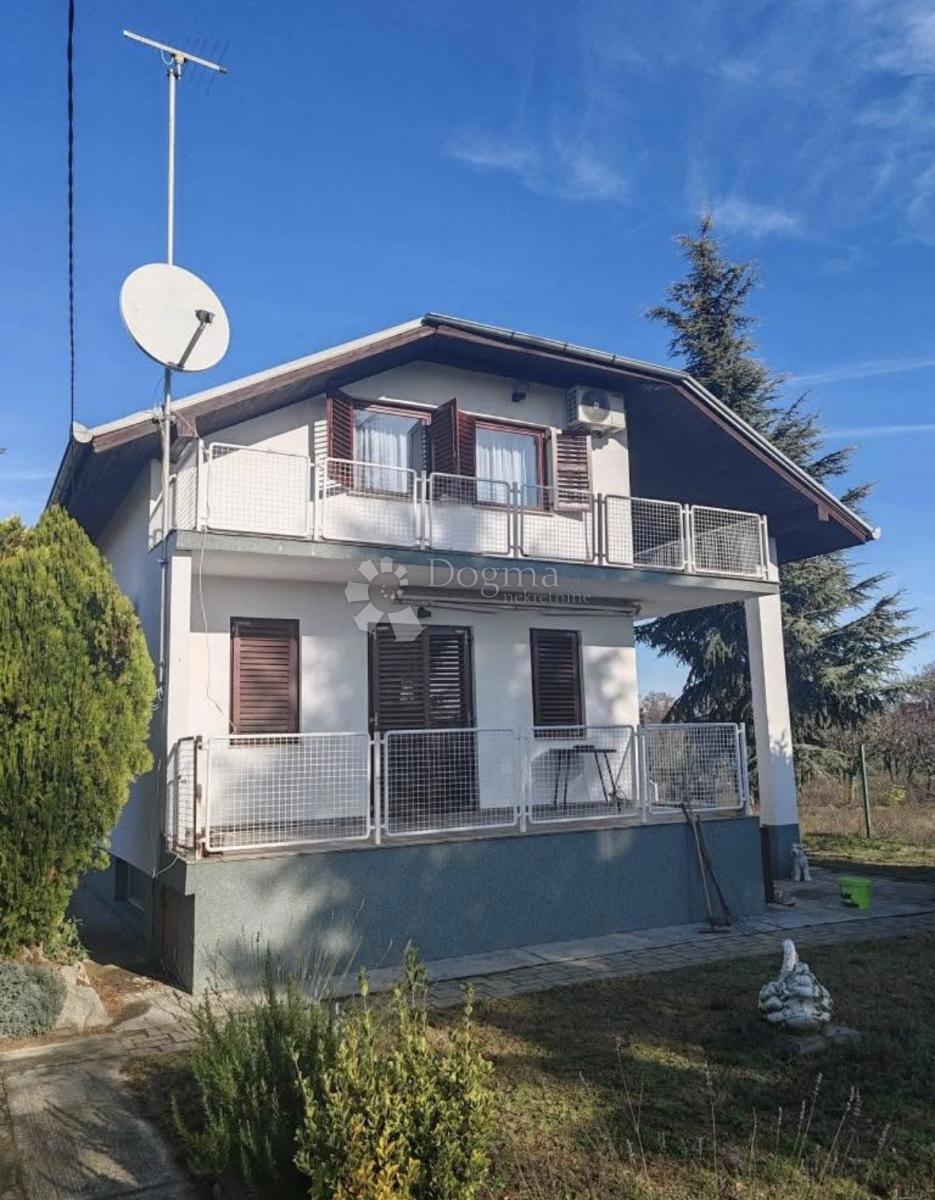 Casa Dalj, Erdut, 264m2