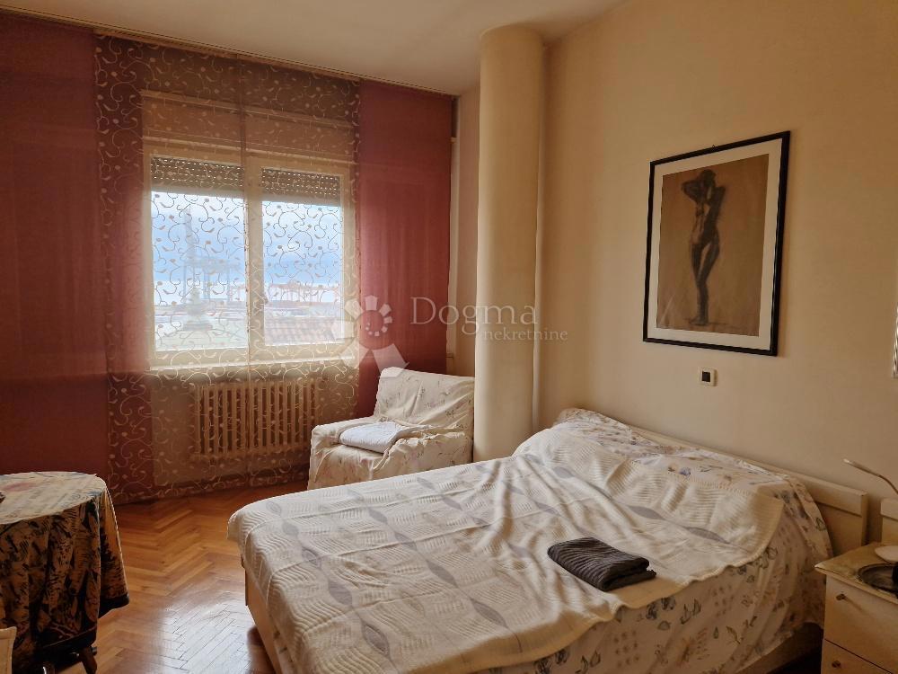 Allogio Pećine, Rijeka, 150m2